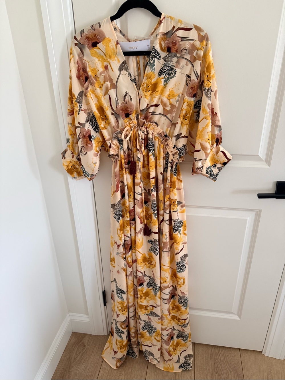 Aakaa Yellow & Cream Floral Drawstring Maxi Dress